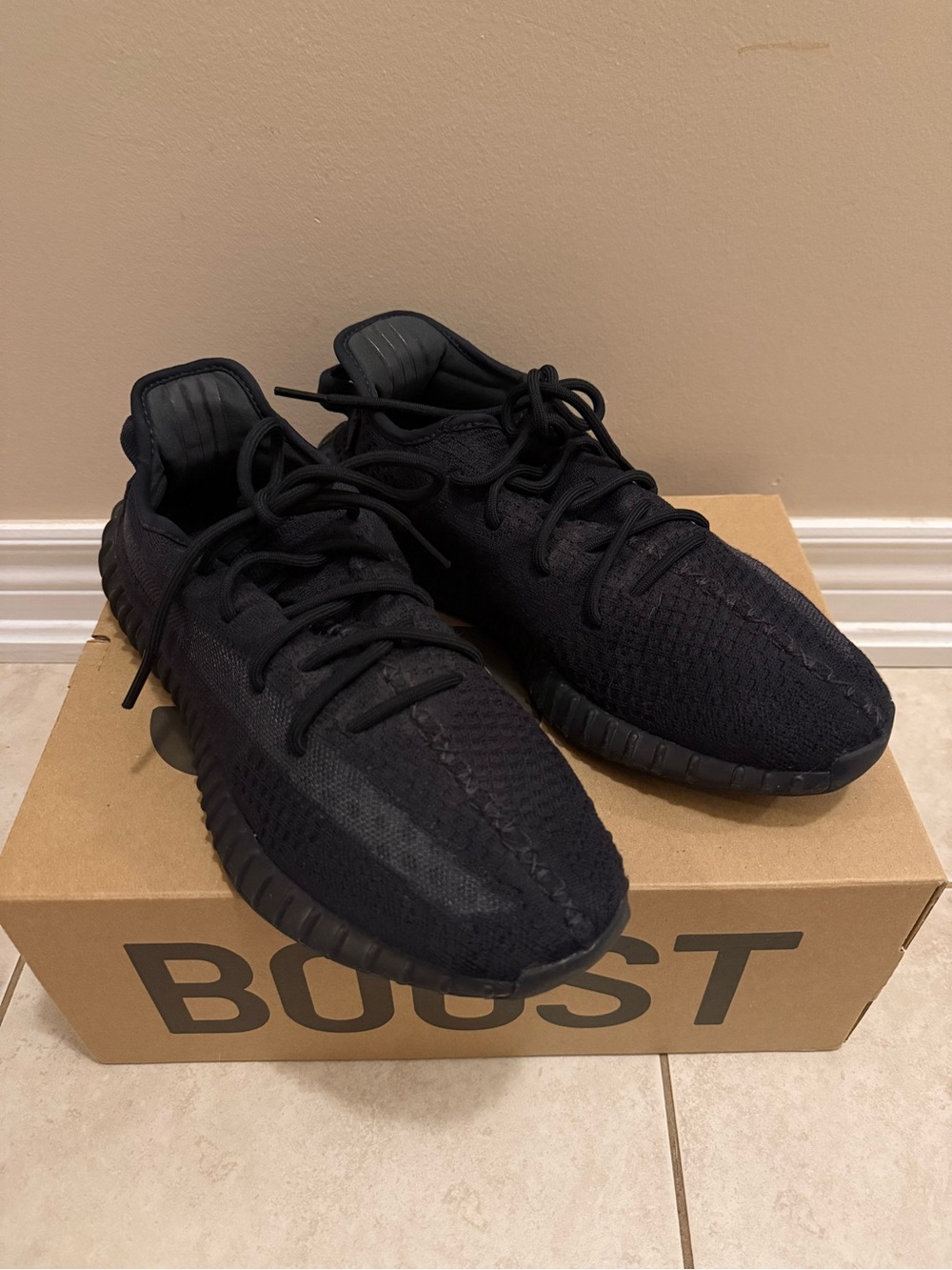 Adidas Yeezy Boost 350 V2 sneakers